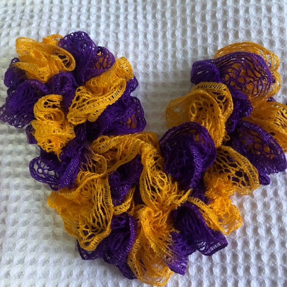 2 for $10!! 🎁 Unique Handmade Ruffled Scarf - Picture 2 of 3